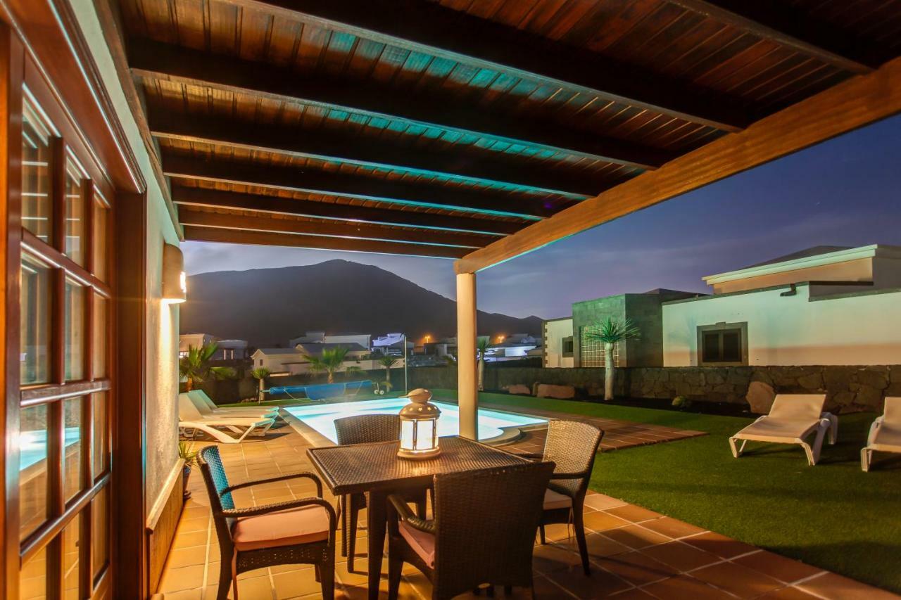 Villa Esterlicia Playa Blanca  Exterior foto
